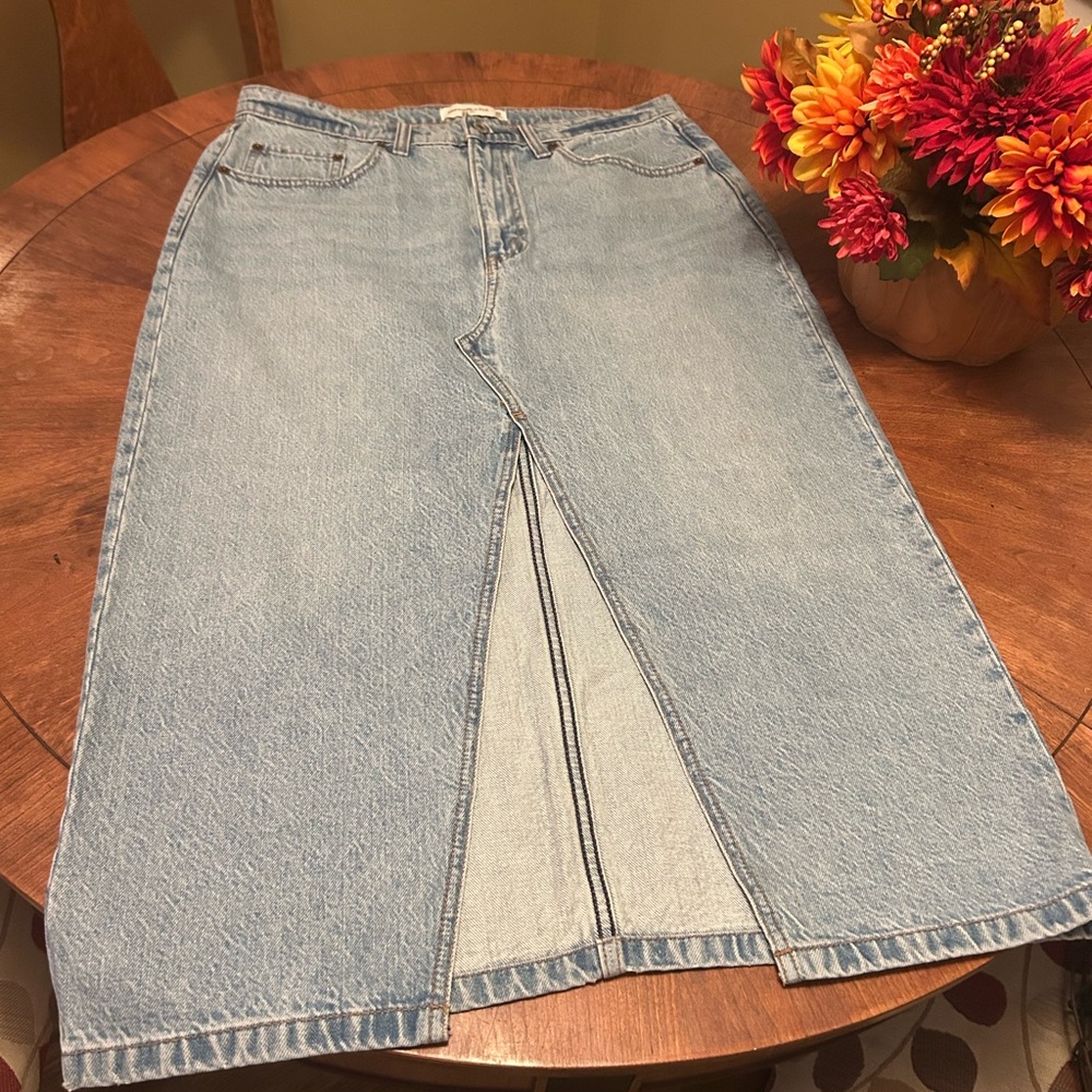Abercrombie & Fitch Blue High Rise Denim NWT